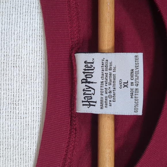 Harry Potter Junior Size XL Spangled Flip Scoop Neck Lightweight Sweatshirt - Picture 2 of 9